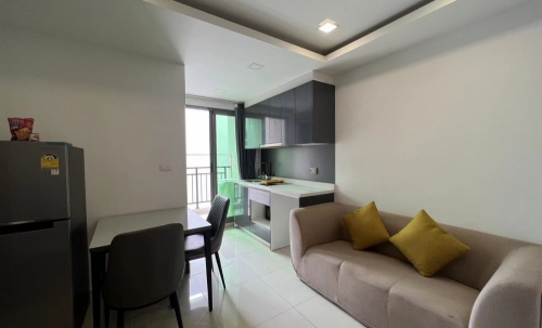 ขาย Arcadia Beach Continental Thappraya อะคาเดีย บีช คอนติเนนทอล ทัพพระยา 1 ห้องนอน วิวสระ (2)