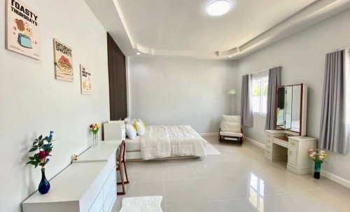 ขาย Pool Villa 5 ห้องนอน มาบประชัน (2)