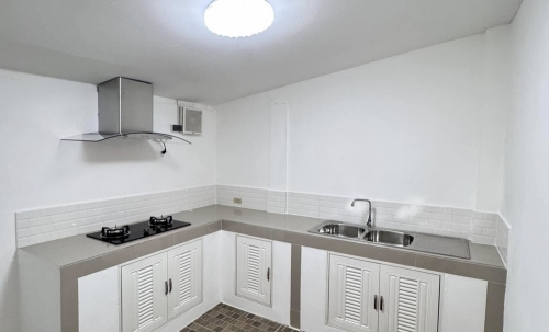 ขายทาวน์โฮม 2 ห้องนอน 1 ห้องน้ำ พัทยาติดสุขุมวิท (2)