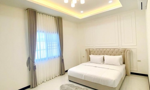 ให้เช่า Pool Villa 2 ชั้น 4 ห้องนอน 5 ห้องน้ำ ซอยสยาม