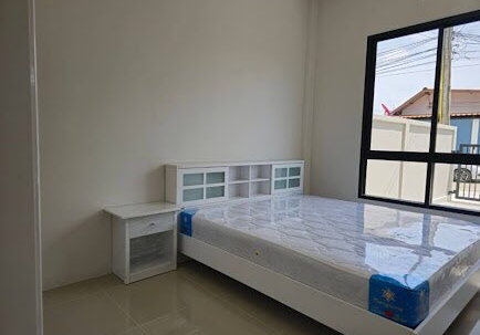 ขายบ้านทาวน์โฮมชั้นเดียว 3 ห้องนอน 3 ห้องน้ำ ซอยลับแล7 (2)