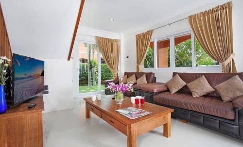 ให้เช่าพูลวิลล่า 4 ห้องนอน จอมเทียน