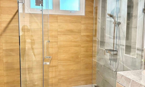 ให้เช่าพูลวิลล่า 6 ห้องนอน ห้วยใหญ่