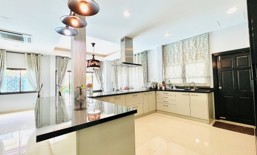 ขาย Pool Villa 2 ชั้น 4 ห้องนอน 4 ห้องน้ำ ห้วยใหญ่ (2)