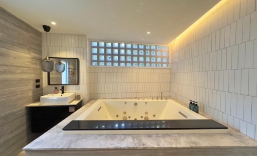 ขาย บ้านพูลวิลล่า ติดทะเล 50 เมตร หาดบ้านอำเภอ (2)