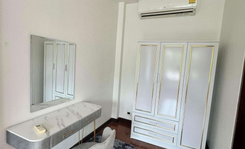 ปล่อยเช่ารายปี บ้าน Pool Villa 2 ชั้น พัทยาเหนือ 4 ห้องนอน 4 ห้องน้ำ