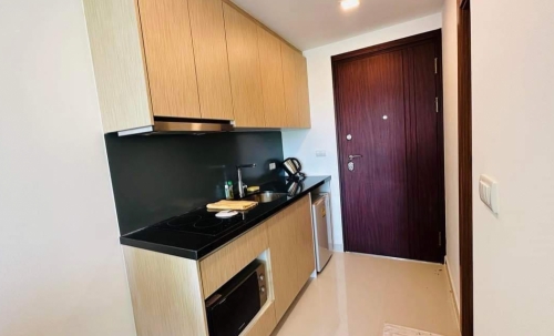 ปล่อยเช่า Laguna Beach 3 จอมเทียน สตูดิโอ ชั้น 4 วิวสระ ติดเจ้าของ