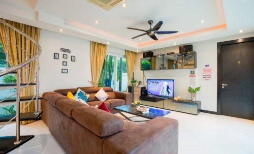 ให้เช่า Pool Villa 2 ชั้น 5 ห้องนอน 5 ห้องน้ำ จอมเทียน