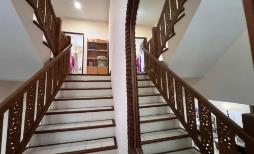 ขายบ้านทาวน์โฮม 3 ชั้นฝั่งทะเล 3 ห้องนอน 3 ห้องน้ำ บ้านอำเภอ นาจอมเทียน