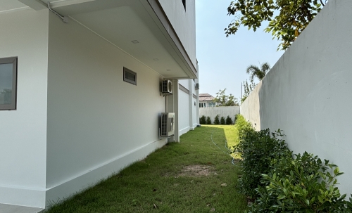 ขาย Pool Villa 2 ชั้น 7 ห้องนอน 8 ห้องน้ำ ห้วยใหญ่ (2)