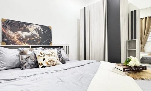 ขาย ทาวน์เฮ้าส์ 2 ห้องนอน 1 ห้องน้ำ เขาน้อย