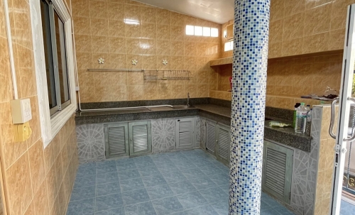 ขาย ทาวน์เฮ้าส์ 2 ห้องนอน 1 ห้องน้ำ เขาน้อย (2)