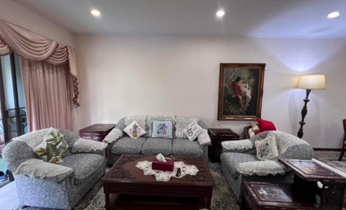 ขายบ้านทาวน์โฮม 3 ชั้นฝั่งทะเล 3 ห้องนอน 3 ห้องน้ำ บ้านอำเภอ นาจอมเทียน