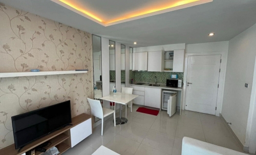 ขาย Amazon Residence Jomtien อเมซอน เรสซิเด้น 1 ห้องนอน วิวสระ (2)