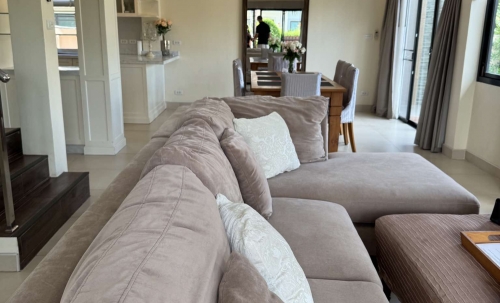 ให้เช่าพูลวิลล่า 3 ห้องนอน บ้านอำเภอ