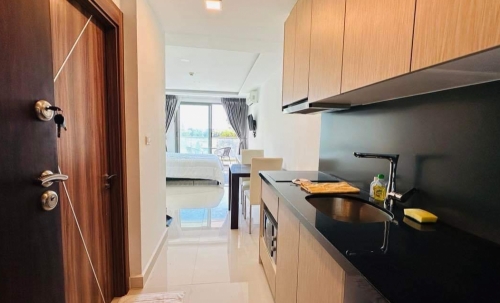 ปล่อยเช่า Laguna Beach 3 จอมเทียน สตูดิโอ ชั้น 4 วิวสระ ติดเจ้าของ