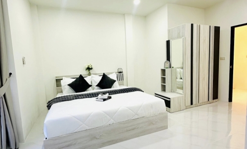 ขาย Town Home 2 ชั้น 3 ห้องนอน 3 ห้องน้ำ เนินพลับหวาน (2)