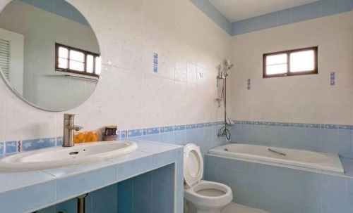 ขาย บ้าน Pool Villa ในหมู่บ้าน Royal View Village (3)