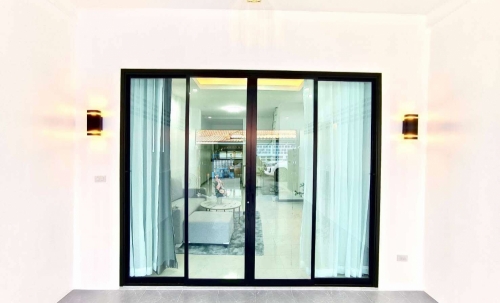 ขายทาวน์โฮม 2 ชั้น 2 ห้องนอน ซอยสยามคันทรีคลับ (2)