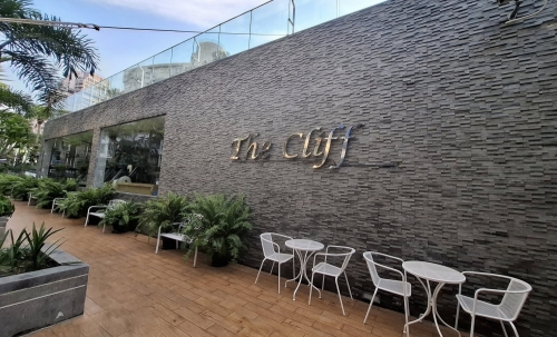 ขาย The Cliff Pratumnak เดอะ คลิฟ พระตำหนัก 1 ห้องนอน วิวสระ (3)
