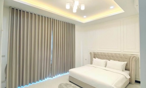 ให้เช่า Pool Villa 2 ชั้น 4 ห้องนอน 5 ห้องน้ำ ซอยสยาม