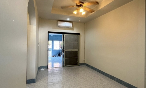 ขาย ทาวน์เฮ้าส์ 2 ห้องนอน 1 ห้องน้ำ เขาน้อย (2)