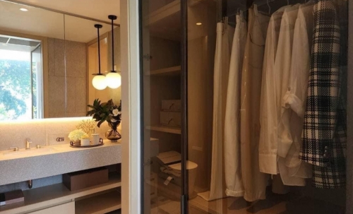 ขาย Arom ติดหาดวงศ์อมาตย์ 1 ห้องนอน ชั้น 10 วิวทะเล