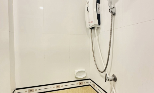 ขาย CC Condo Central Pattaya ซีซีคอนโด พัทยากลาง 1 ห้องนอน วิวสระ (2)