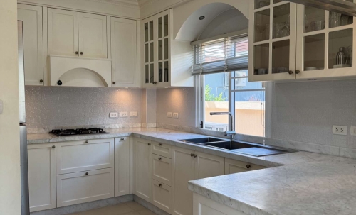 ให้เช่าพูลวิลล่า 3 ห้องนอน บ้านอำเภอ