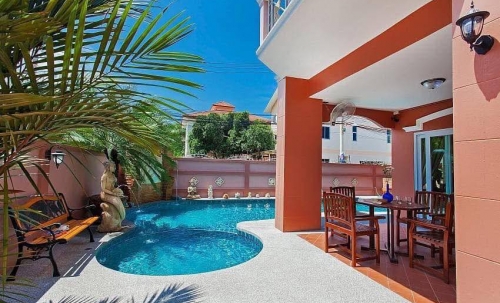 ให้เช่าพูลวิลล่า 4 ห้องนอน จอมเทียน