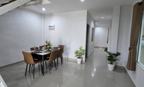 ขายบ้านแฝด 2 ชั้น ซ.สยามคันทรีคลับ 4 ห้องนอน 3 ห้องน้ำ ติดเจ้าของ