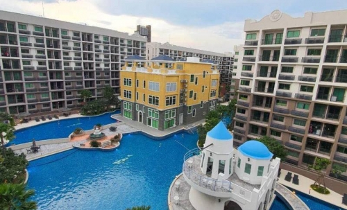 ขาย Arcadia Beach Continental Thappraya อะคาเดีย บีช คอนติเนนทอล ทัพพระยา 1 ห้องนอน วิวสระ (2)