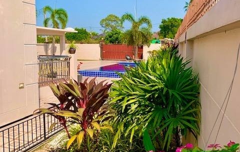 ขาย Pool Villa 2 ชั้น 4 ห้องนอน 4 ห้องน้ำ บางเสร่ (2)