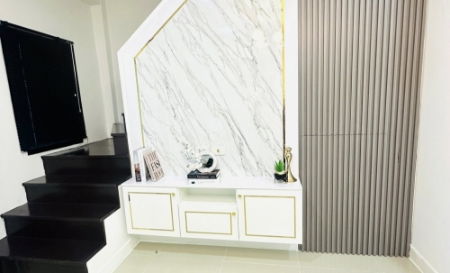 ขาย Town Home 2 ชั้น 3 ห้องนอน 3 ห้องน้ำ เนินพลับหวาน (2)