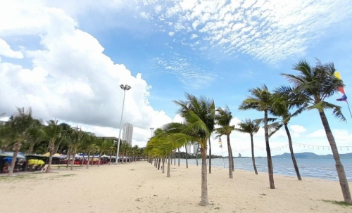 ขายบ้านทาวน์โฮม 3 ชั้นฝั่งทะเล 3 ห้องนอน 3 ห้องน้ำ บ้านอำเภอ นาจอมเทียน