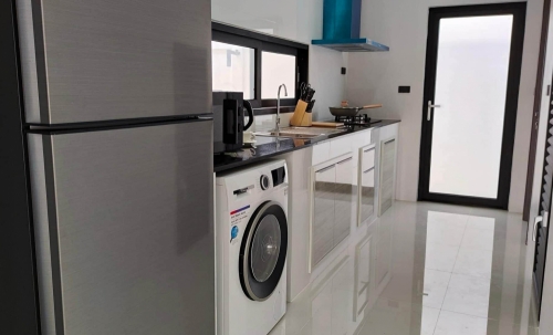 ให้เช่าพูลวิลล่า 3 ห้องนอน หนองปลาไหล