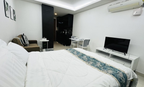 ปล่อยเช่า Club Royal นาเกลือ-วงศ์อมาตย์ สตูดิโอ 25 ตร.ม. ชั้น 1 วิวสวน ติดเจ้าของ