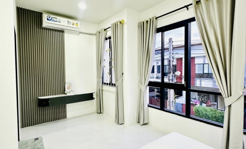 ขาย Town Home 2 ชั้น 3 ห้องนอน 3 ห้องน้ำ เนินพลับหวาน (2)