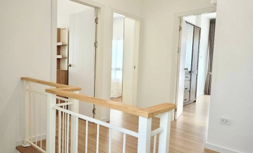 ให้เช่า บ้านเดี่ยว 2 ชั้น 3 ห้องนอน 1 ห้องน้ำ ห้วยใหญ่