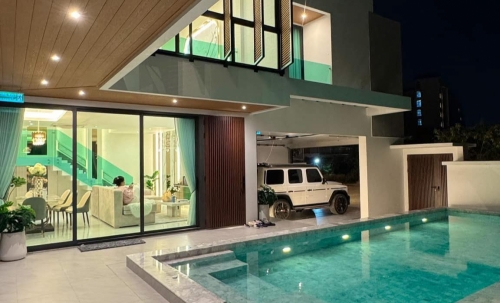 ให้เช่า Pool Villa 2 ชั้น 4 ห้องนอน 5 ห้องน้ำ ใกล้หาดจอมเทียน