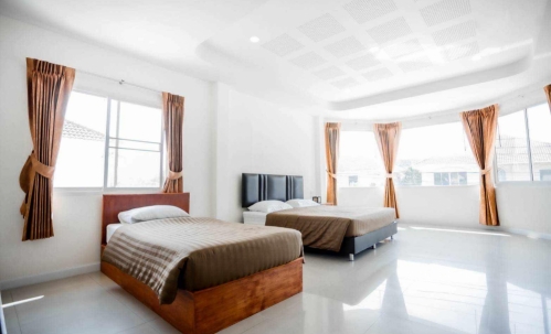 ปล่อยเช่าบ้าน Pool Villa สำหรับทำธุรกิจ 6 ห้องนอน 7 ห้องน้ำ พัทยากลาง