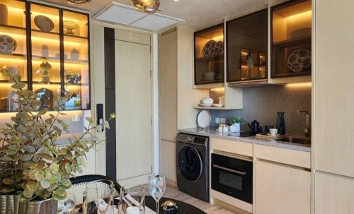 ขาย Arom ติดหาดวงศ์อมาตย์ 1 ห้องนอน ชั้น 10 วิวทะเล