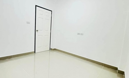 ขาย ทาวน์โฮมชั้นเดียว 2 ห้องนอน 2 ห้องน้ำ ใกล้ถนนสุขุมวิท