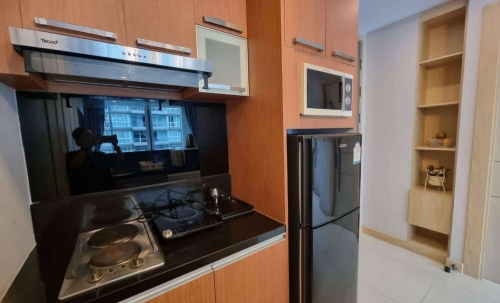 ปล่อยเช่ารายปี Apus Condo เอปัส คอนโด พัทยากลาง  1 ห้องนอน ชั้น 4 วิวสระ