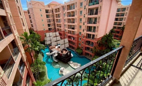 เซเว่นซีส์ รีสอร์ท จอมเทียน