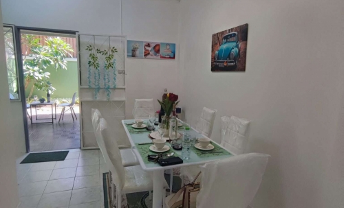 ให้เช่าทาวน์เฮ้าส์ 2 ห้องนอน ซอยบุญสัมพันธ์