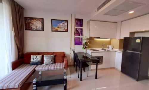 เช่า Riviera Wongamat ริเวียร่า วงศ์อมาตย์ 1 ห้องนอน วิวสระ