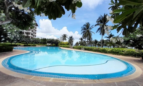 ขายบ้านทาวน์โฮม 3 ชั้นฝั่งทะเล 3 ห้องนอน 3 ห้องน้ำ บ้านอำเภอ นาจอมเทียน