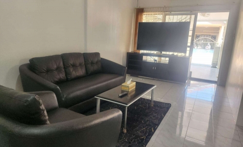 ขายทาวน์เฮาส์ชั้นเดียว 2 ห้องนอน 1 ห้องน้ำ เอกมงคล พัทยา (2)