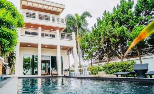 ปล่อยเช่าบ้าน Pool Villa ติดทะเล พัทยาเหนือ 4 ห้องนอน 5 ห้องน้ำ